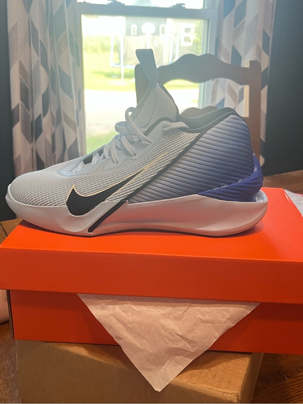 Nike Men's White Black Blue Athletic Basketball Shoes